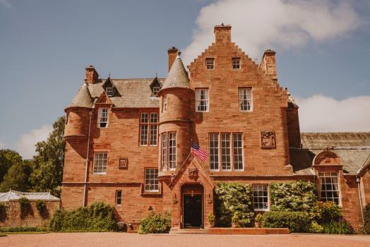 - Cringletie House