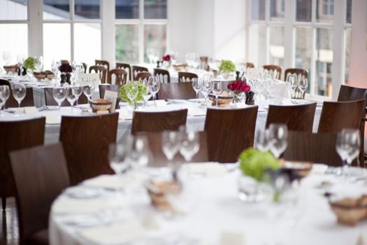 - Roast Restaurant