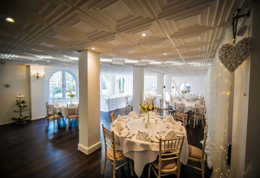 - Gray Manor Hotel