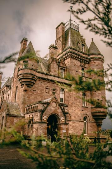 - Cornhill Castle