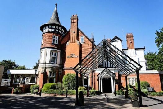 - Macdonald Berystede Hotel & Spa