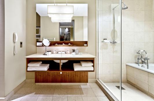 - Threadneedles Hotel