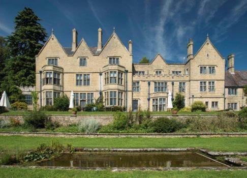 - Minstead Lodge