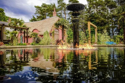 - Le Petit Chateau